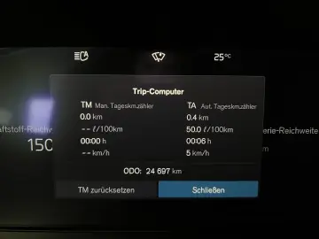 XC90 T8 Ultimate Dark Recharge AWD B&W