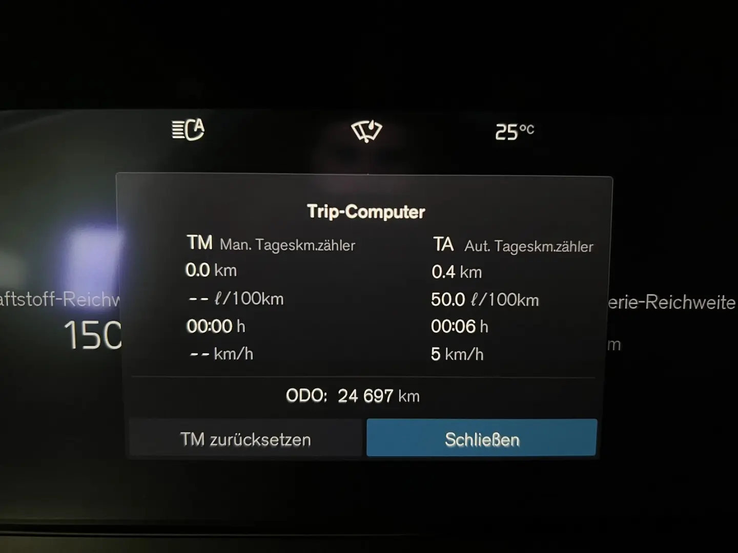 XC90 T8 Ultimate Dark Recharge AWD B&W