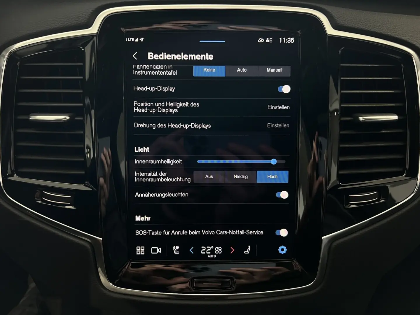 XC90 T8 Ultimate Dark Recharge AWD B&W