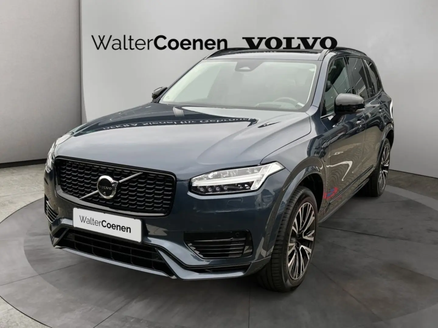 XC90 T8 AWD Plug-in Hybrid Ultra Dark 360  AHK s