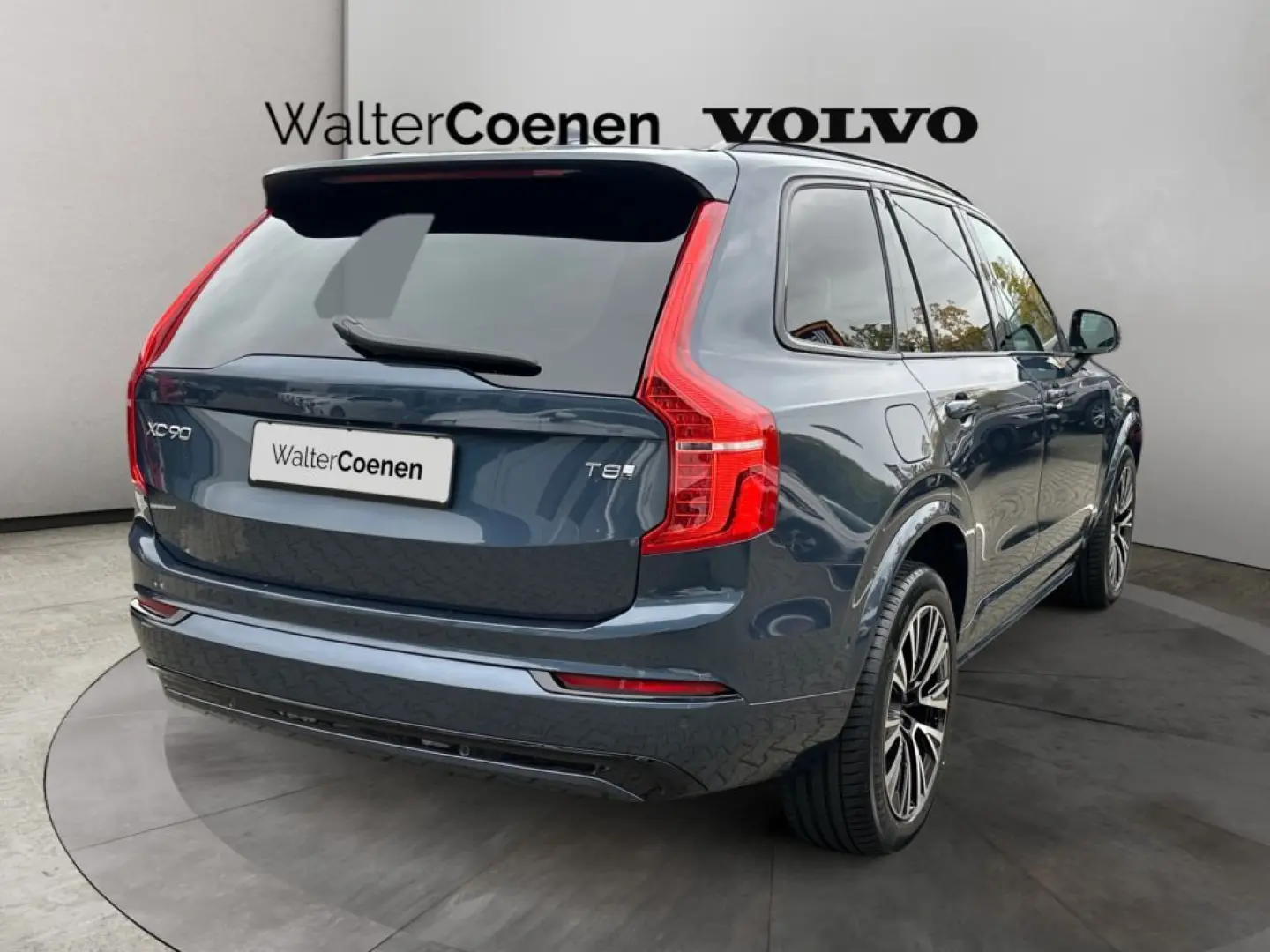 XC90 T8 AWD Plug-in Hybrid Ultra Dark 360  AHK s