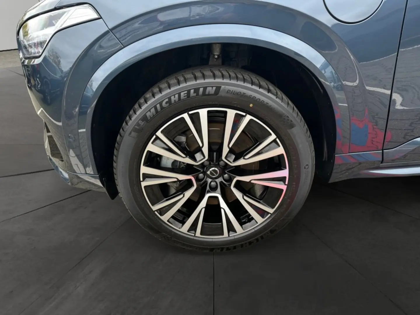 XC90 T8 AWD Plug-in Hybrid Ultra Dark 360  AHK s