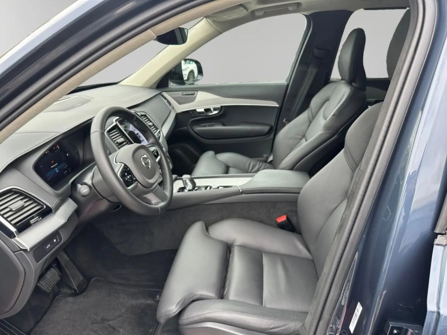 XC90 T8 AWD Plug-in Hybrid Ultra Dark 360  AHK s