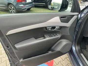 XC90 T8 AWD Plug-in Hybrid Ultra Dark 360  AHK s