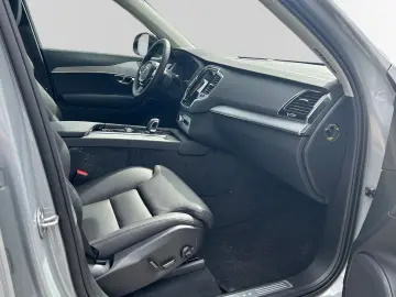 XC90 Recharge T8 AWD Plus Dark Plug-In Hybrid 7-