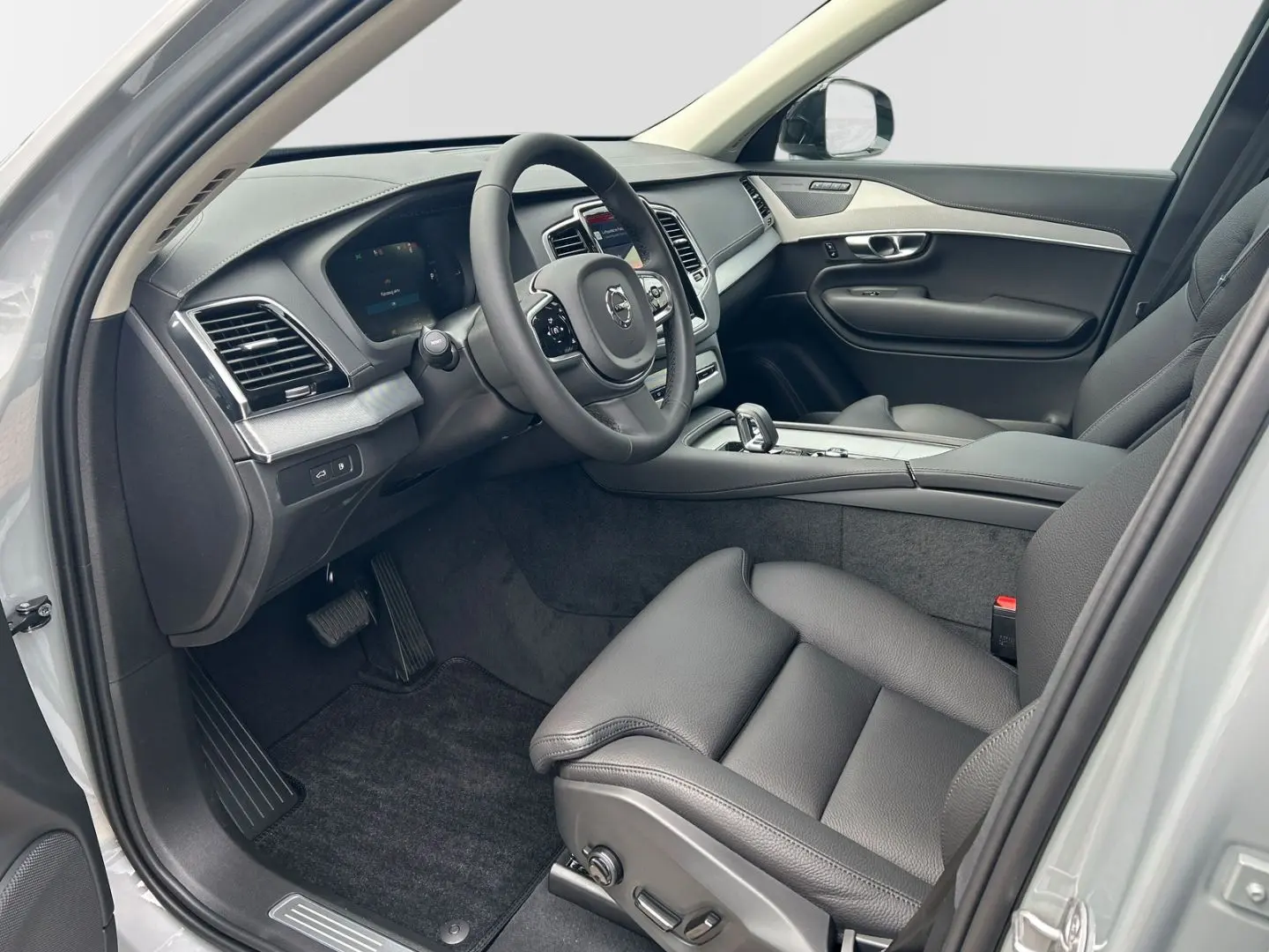 XC90 Recharge T8 AWD Plus Dark Plug-In Hybrid 7-