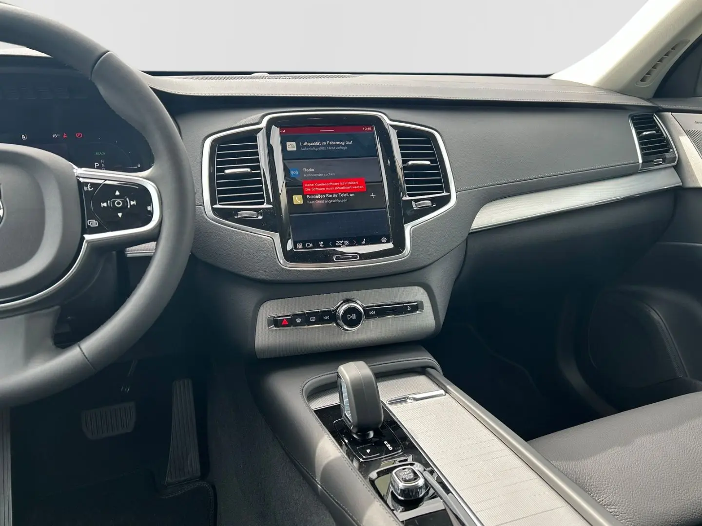 XC90 Recharge T8 AWD Plus Dark Plug-In Hybrid 7-