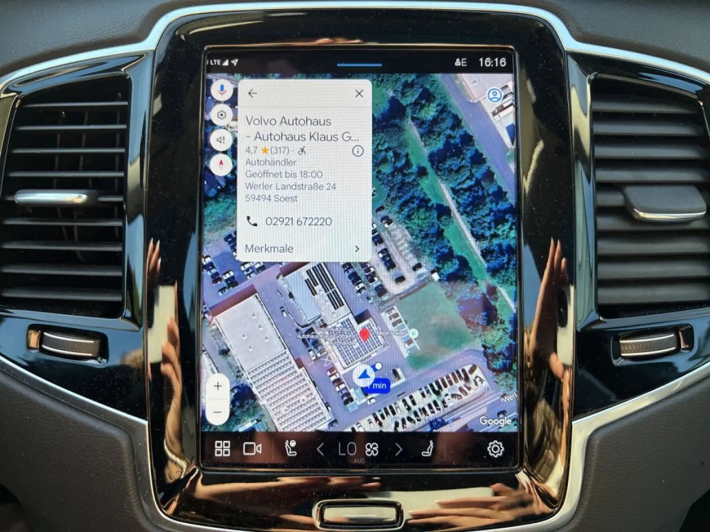 XC90 T8 AWD Plug-in Plus Dark PANO 360  LED