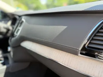 XC90 Ultra Dark T8 AWD Massage Ventilation AirSusp