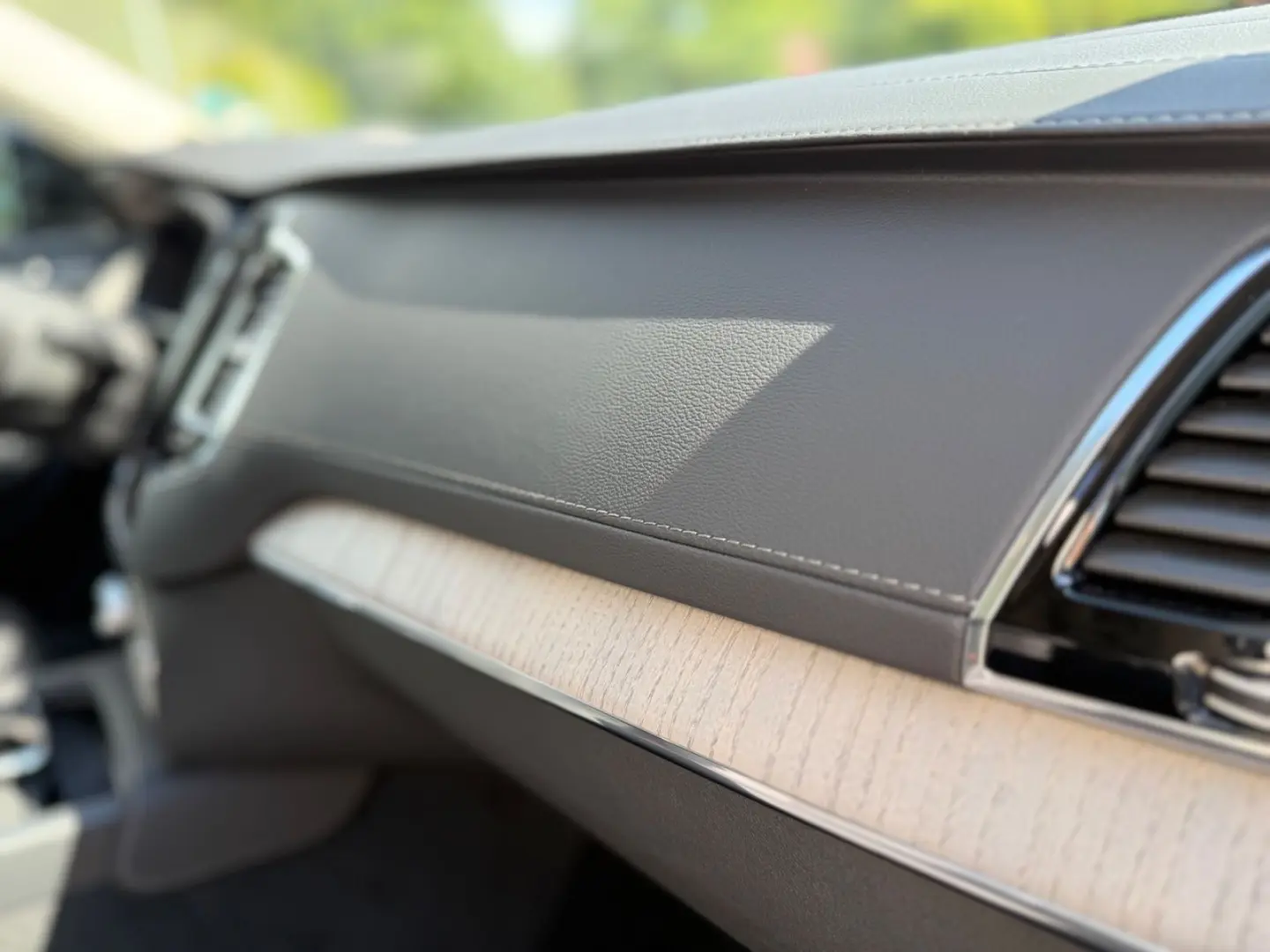 XC90 Ultra Dark T8 AWD Massage Ventilation AirSusp