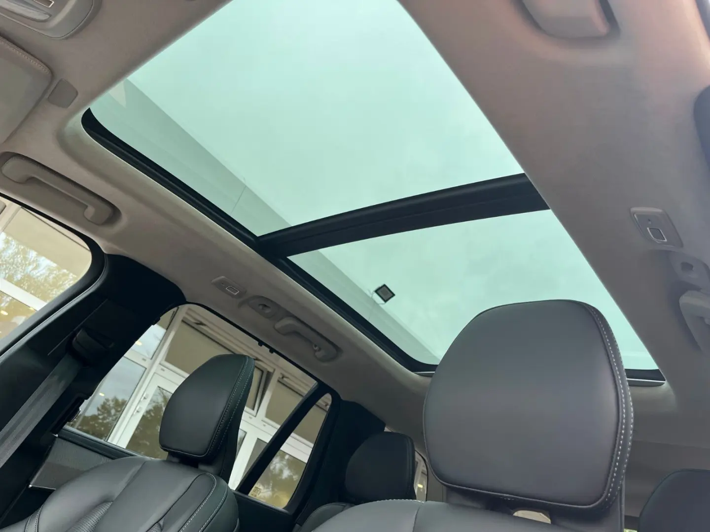 XC90 T8 AWD Ultra Dark Massage Ventilation AirSusp