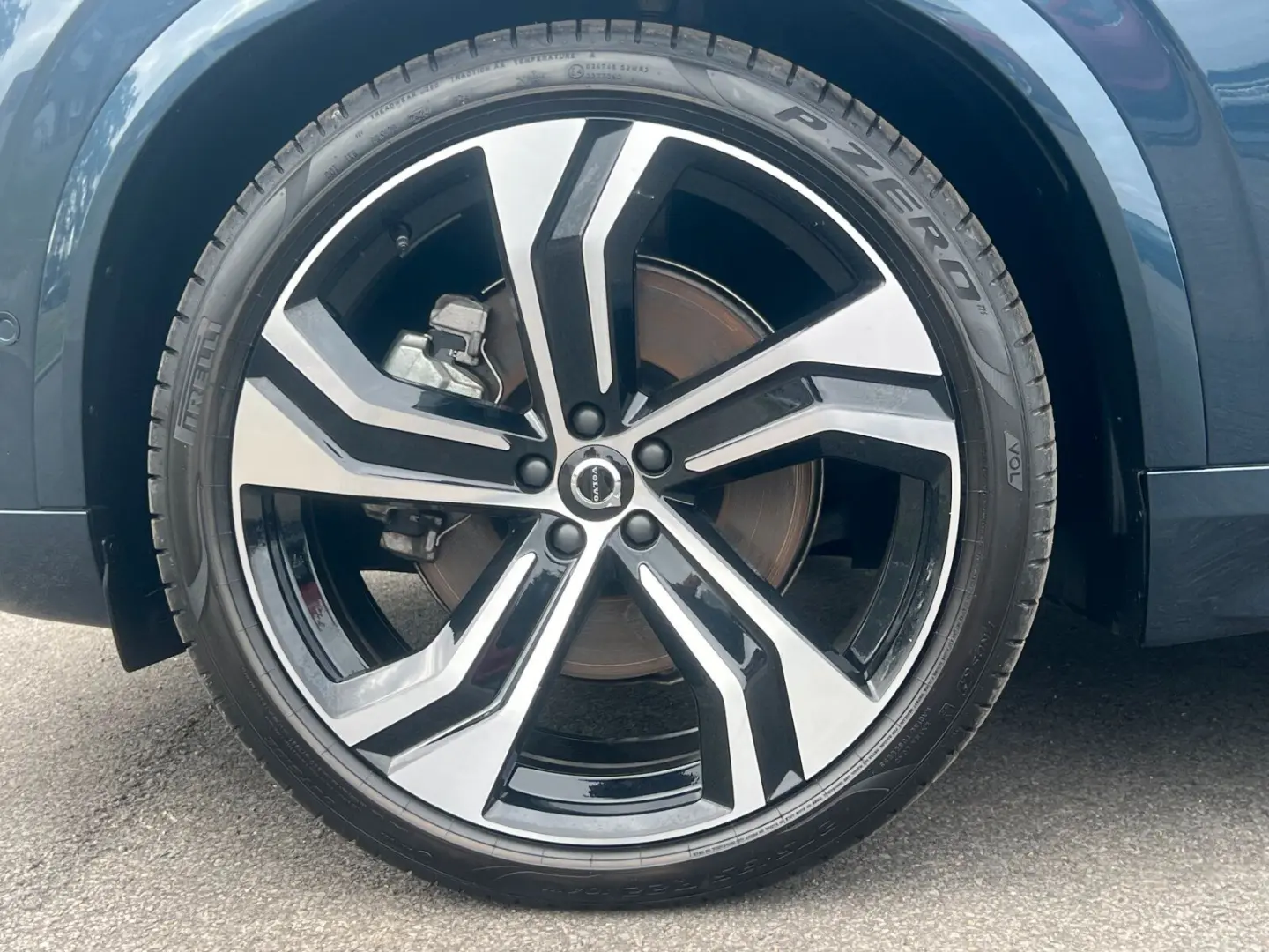 XC90 T8 Ultra Bright Massage Ventilation AirSusp Bowers