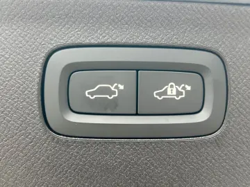 XC90 T8 Ultra Bright Massage Ventilation AirSusp Bowers