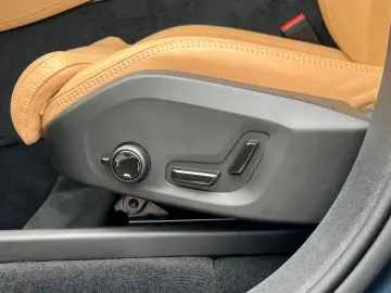 XC90 T8 UltraDark 22  AirSusp B&W 360CAM MASSAGE Ventil