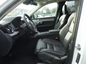 XC90 Ultra Dark T8 AWD Plug-in Massage AirSusp Vent Bowers