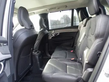 XC90 Ultra Dark T8 AWD Plug-in Massage AirSusp Vent Bowers