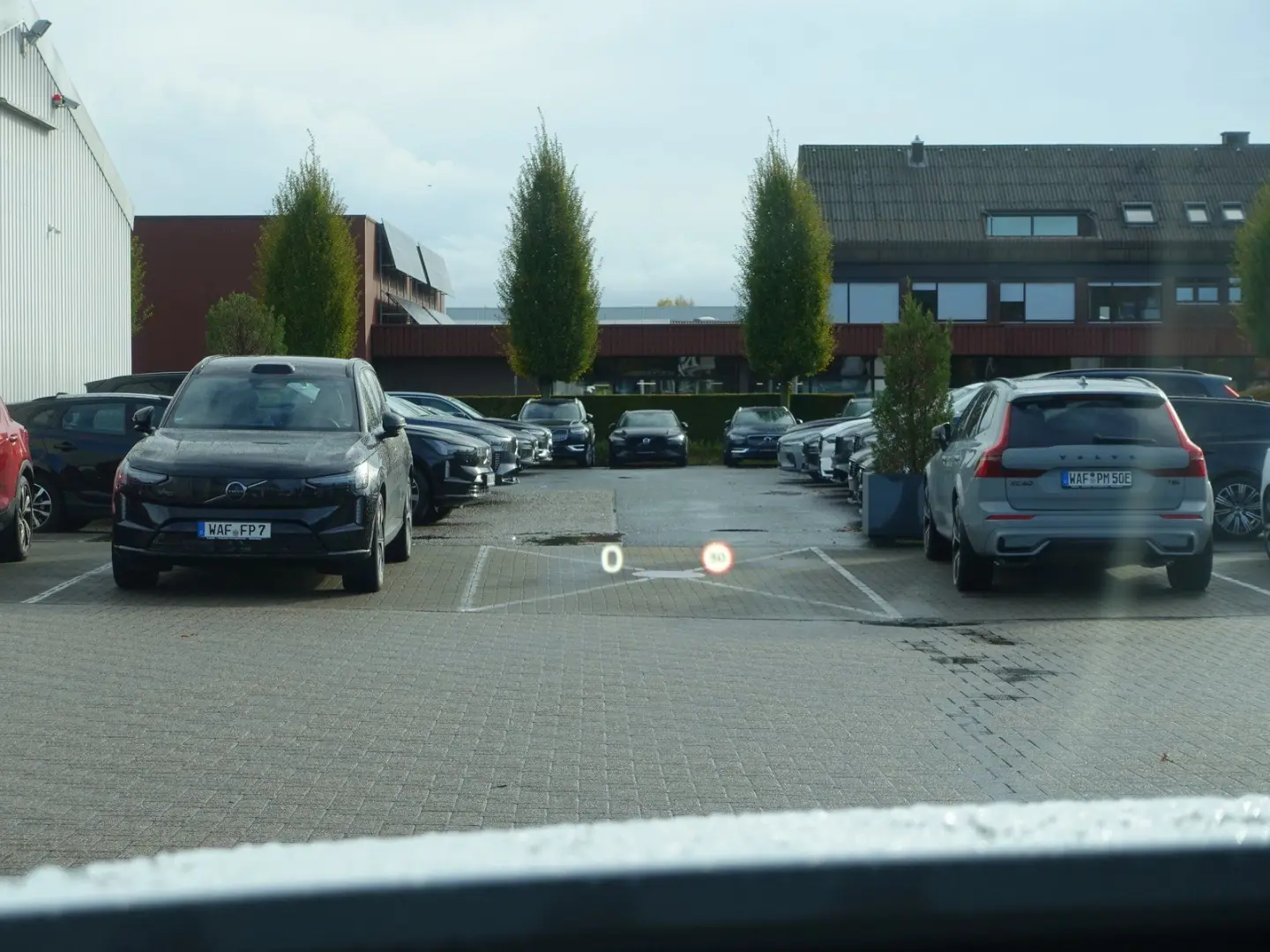 XC90 Ultra Dark T8 AWD Plug-in Massage AirSusp Vent Bowers