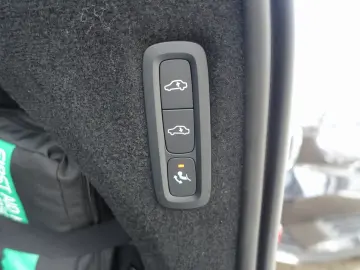 XC90 Ultra Dark T8 AWD Plug-in Massage AirSusp Vent Bowers