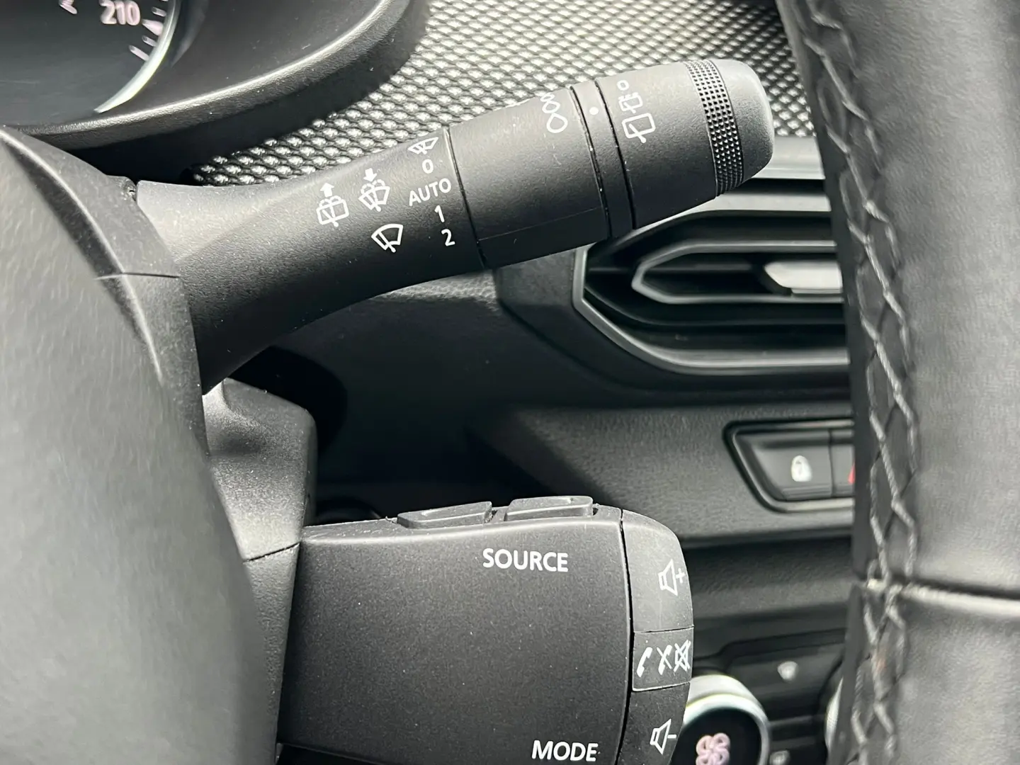 Dacia Jogger SL Extreme TCe 110 CP 5 locuri