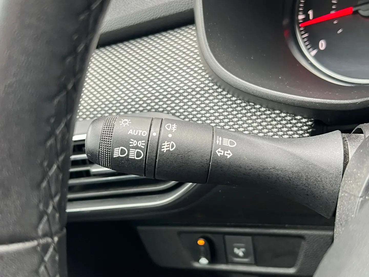 Dacia Jogger SL Extreme TCe 110 CP 5 locuri