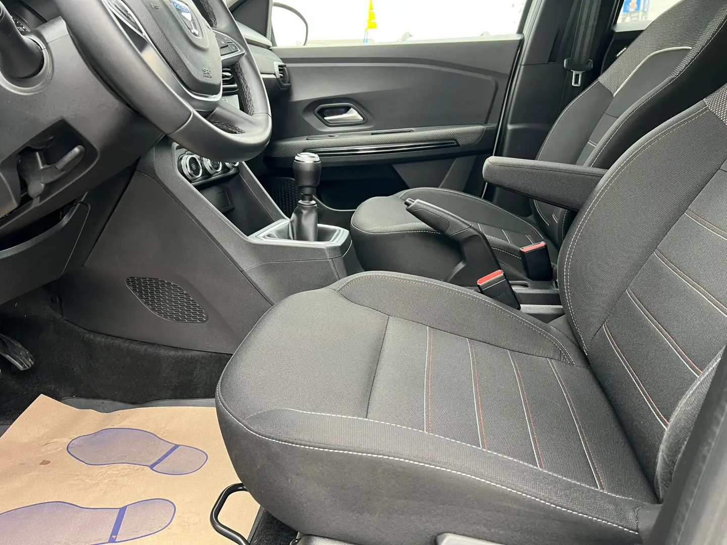 Dacia Jogger SL Extreme TCe 110 CP 5 locuri