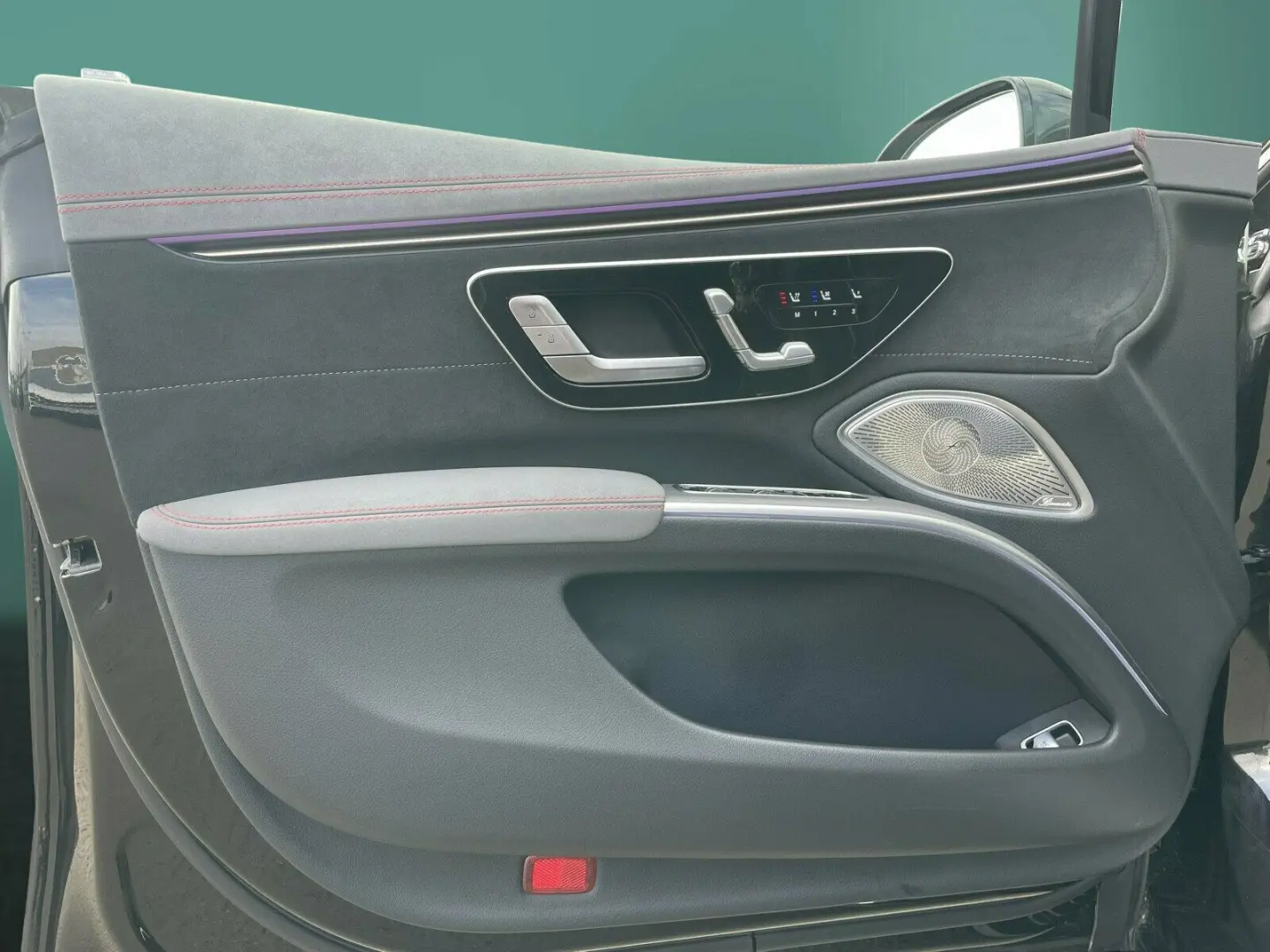 EQS 580 4M AMG HA-L. HYPERSCREEN DISTR PANO BURM