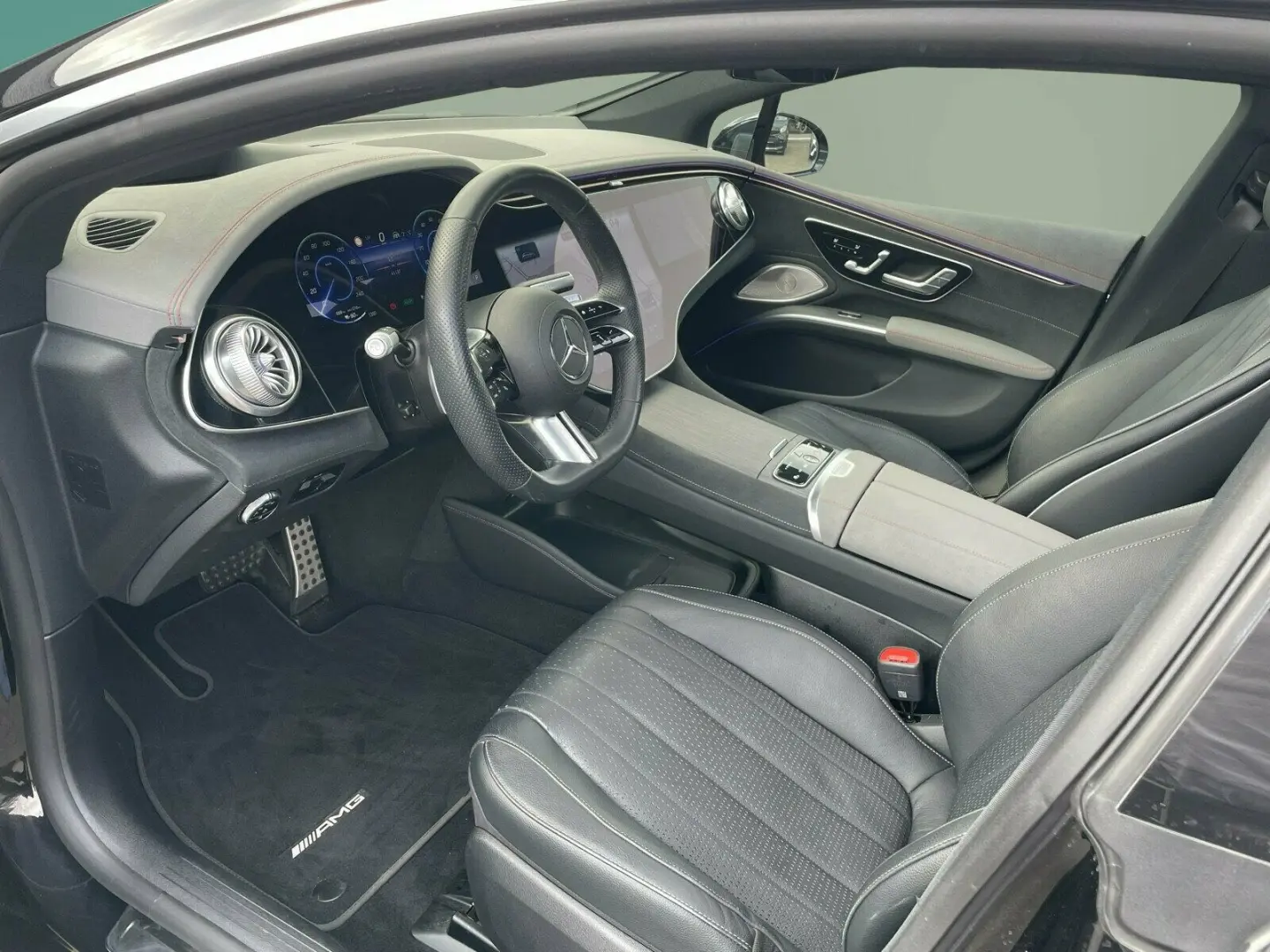 EQS 580 4M AMG HA-L. HYPERSCREEN DISTR PANO BURM