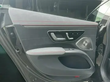 EQS 580 4M AMG HA-L. HYPERSCREEN DISTR PANO BURM