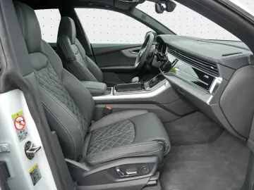 Q8 60 TFSIe quattro S line AHK Air Pano 360  HuD