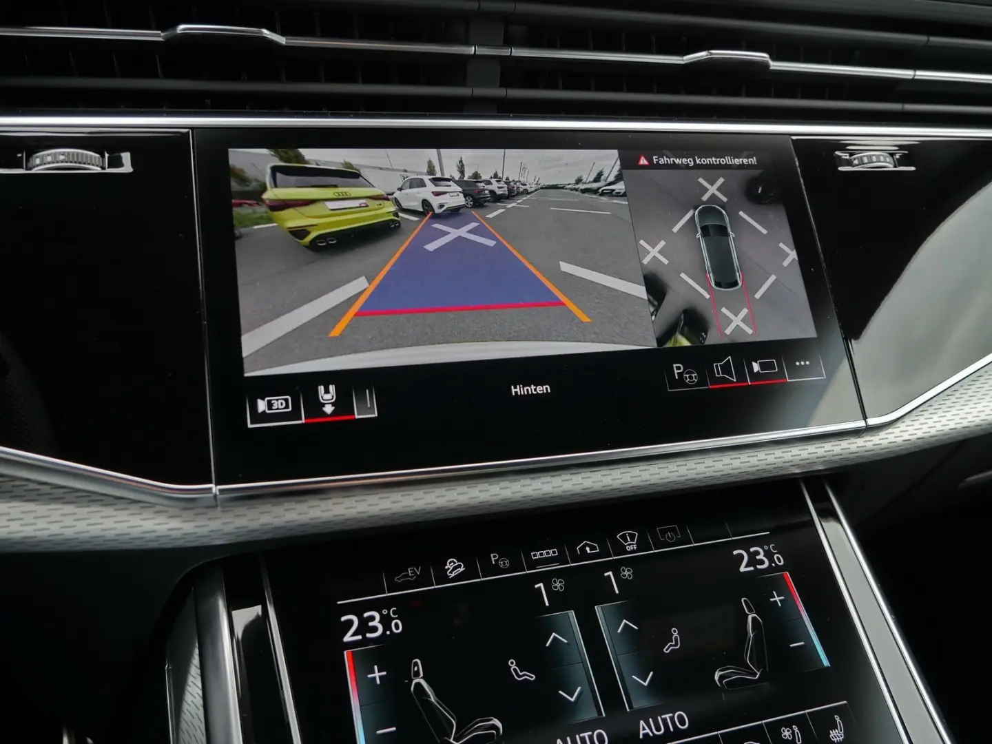 Q8 60 TFSIe quattro S line AHK Air Pano 360  HuD