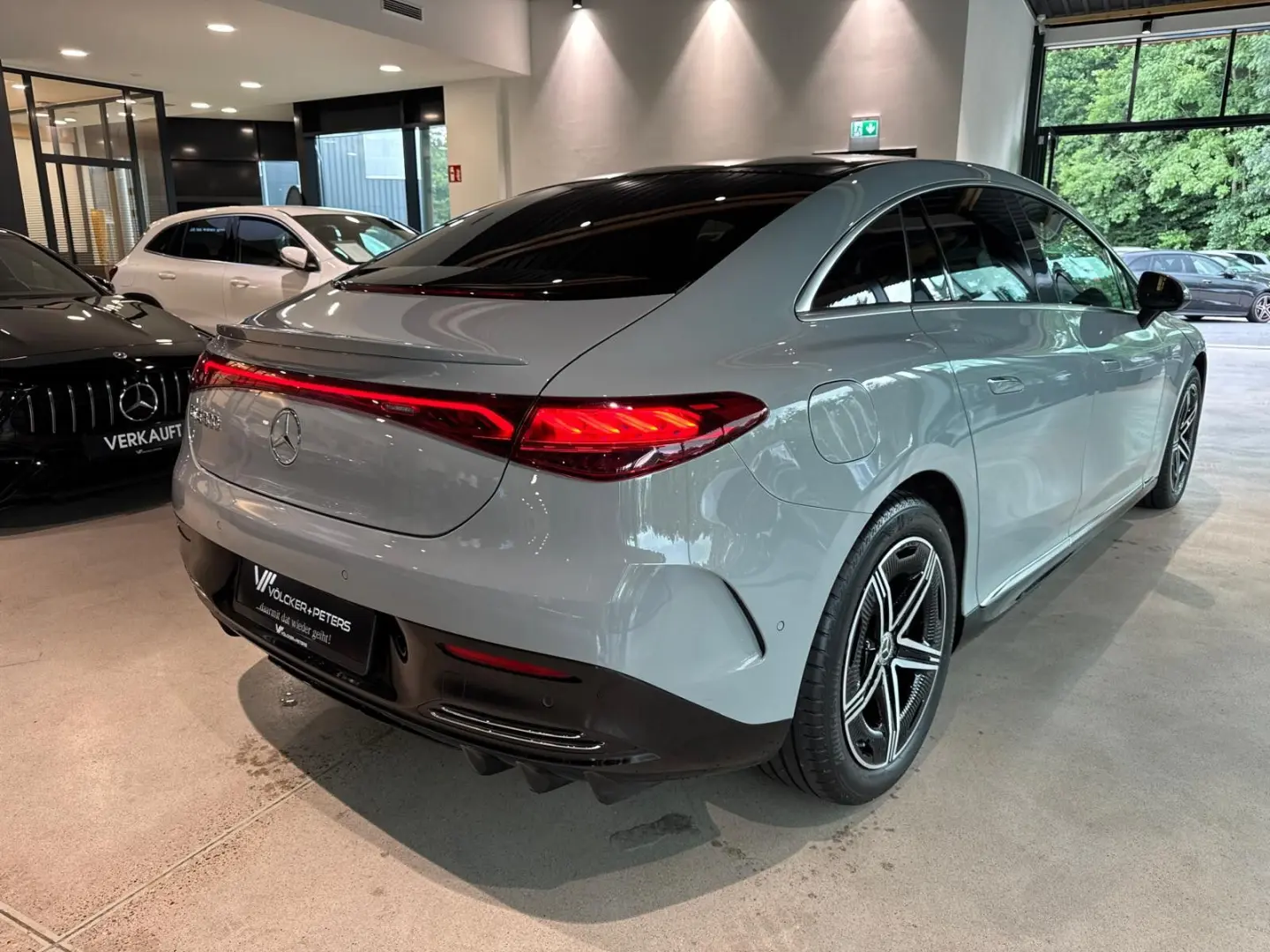 EQE 300  AMG PANO ADVANCED MEMORY KEYLESS AHK