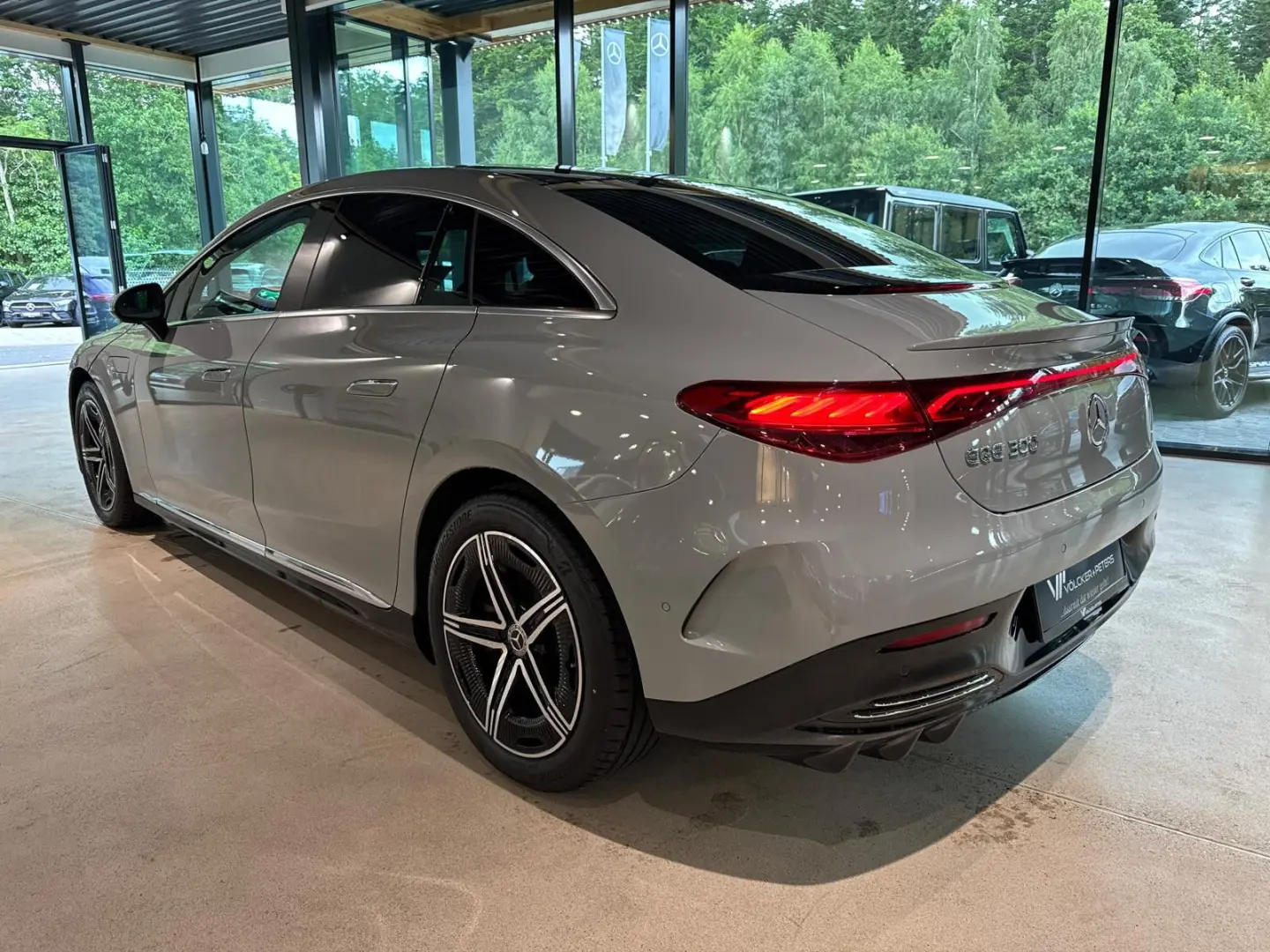 EQE 300  AMG PANO ADVANCED MEMORY KEYLESS AHK