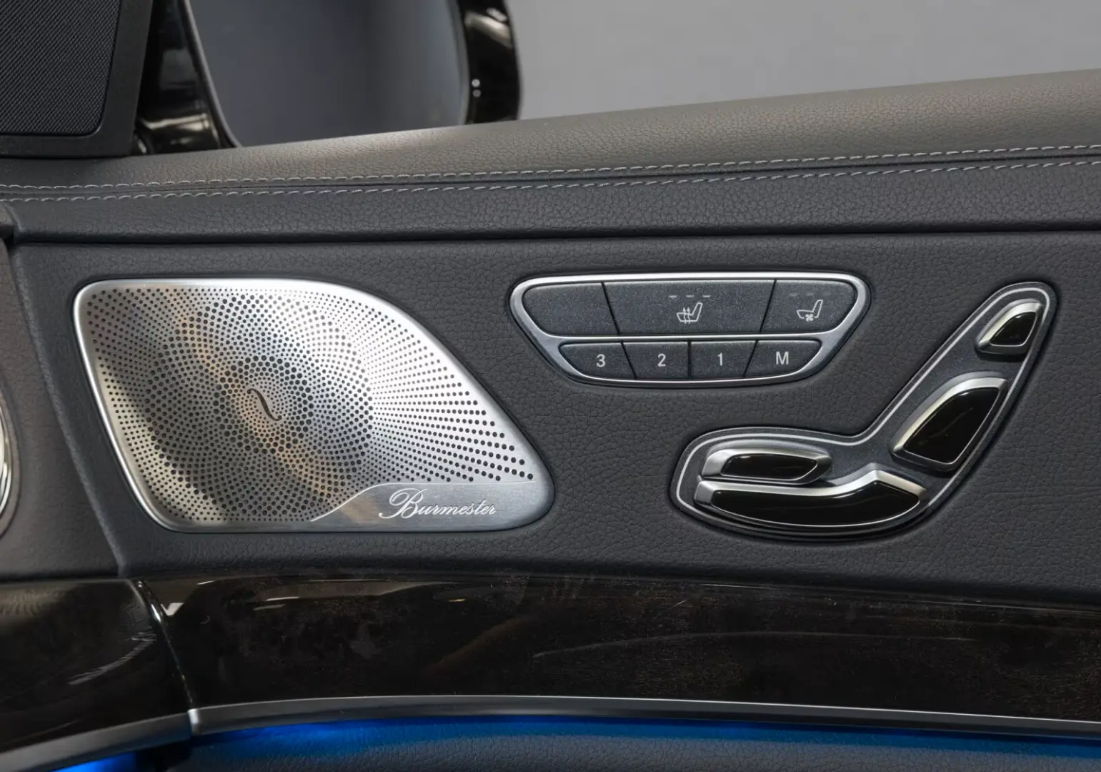 Mercedes-Benz S 400 d 4M AMG Multibeam Sthzg Pano