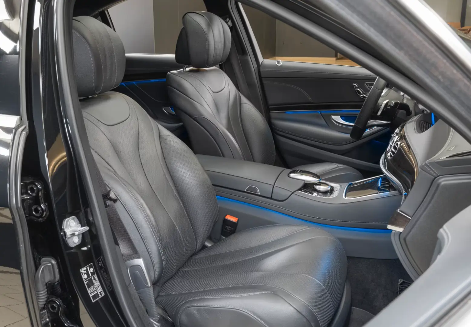 Mercedes-Benz S 400 d 4M AMG Multibeam Sthzg Pano