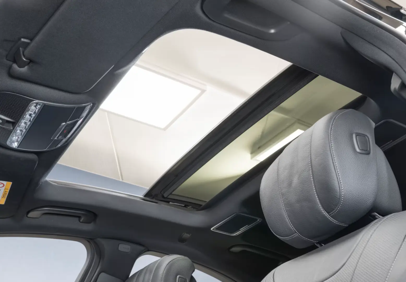 Mercedes-Benz S 400 d 4M AMG Multibeam Sthzg Pano