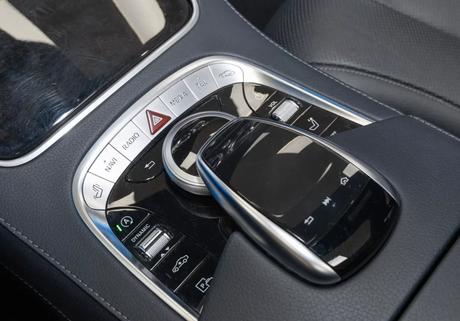 Mercedes-Benz S 400 d 4M AMG Multibeam Sthzg Pano