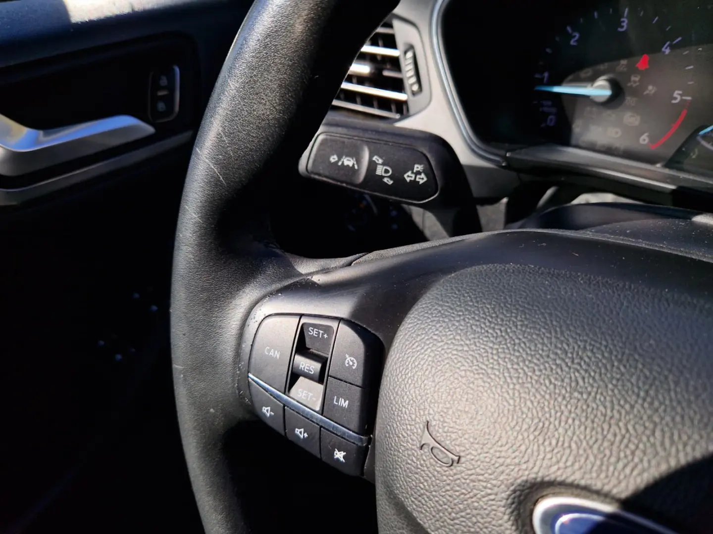 FORD FOCUS HB 1.5 ECOBLUE 120CP AT TITANIUM BUSINESS 2020