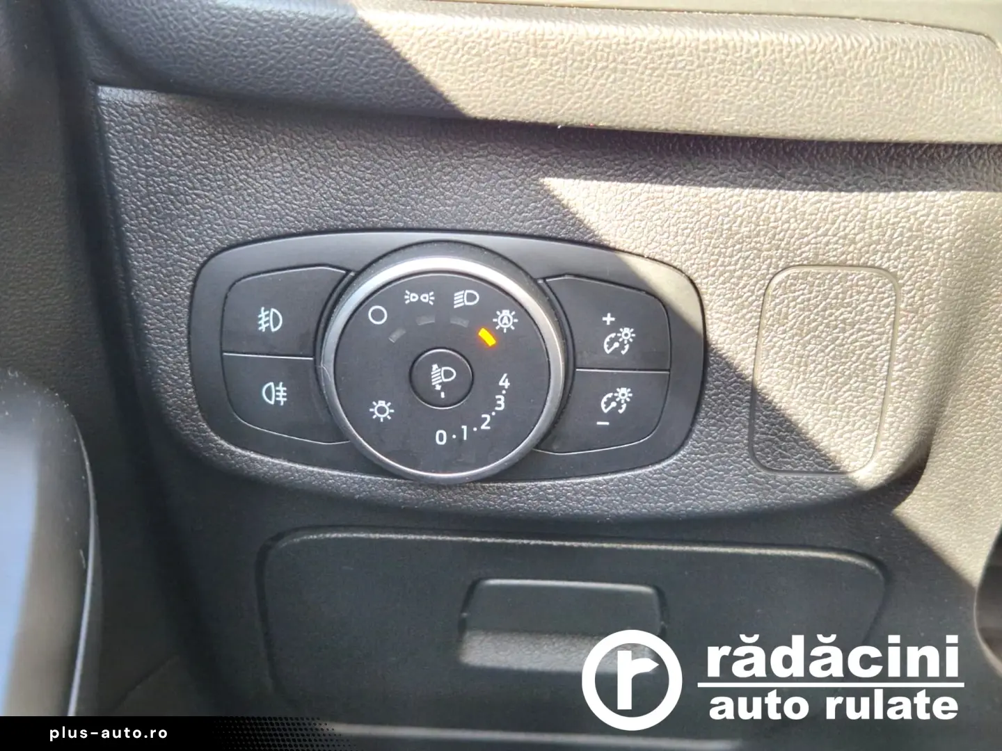 FORD FOCUS HB 1.5 ECOBLUE 120CP AT TITANIUM BUSINESS 2020