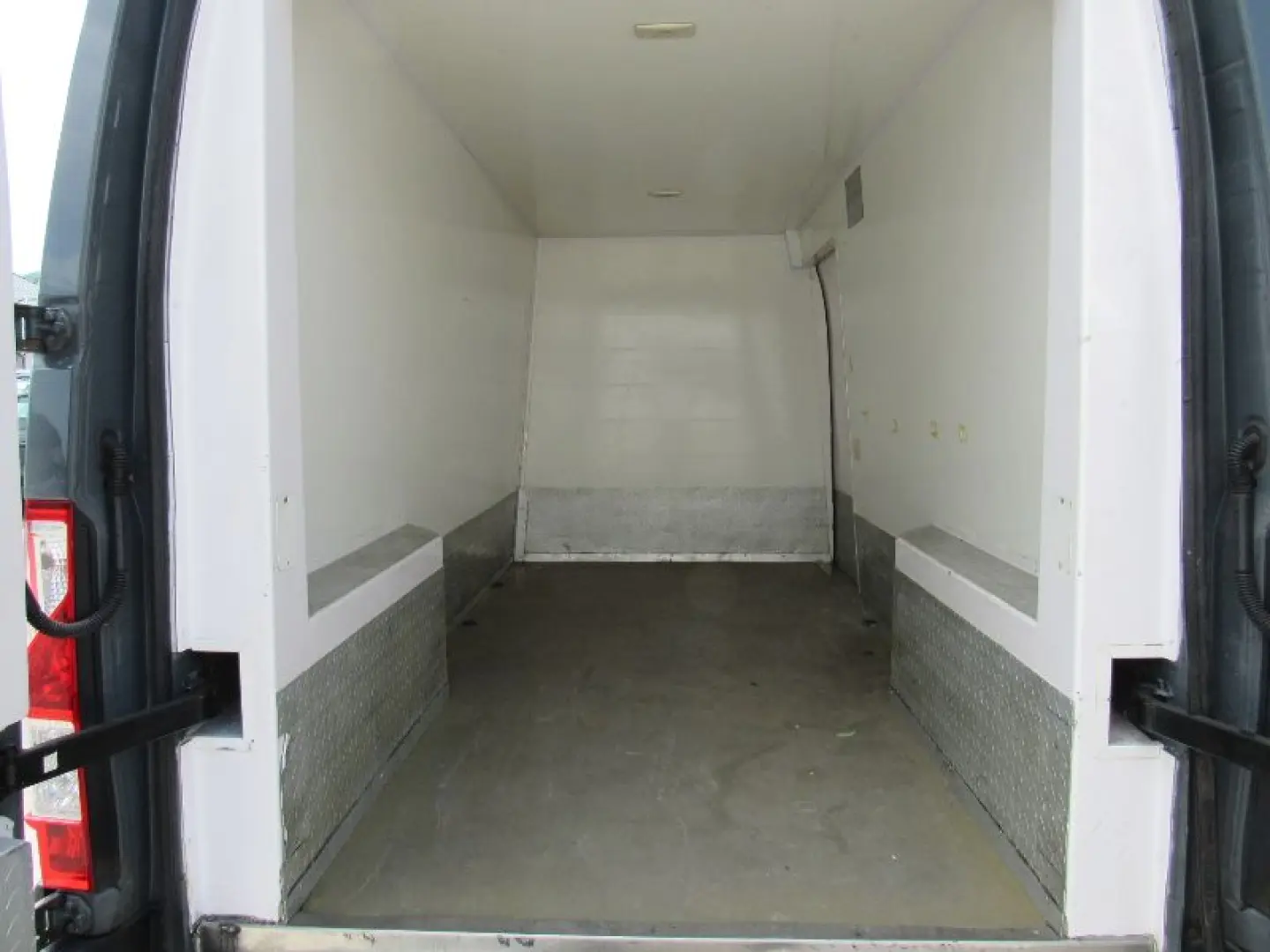 RENAULT MASTER 2.3 Blue dCi 135CP Tractiune L3H2