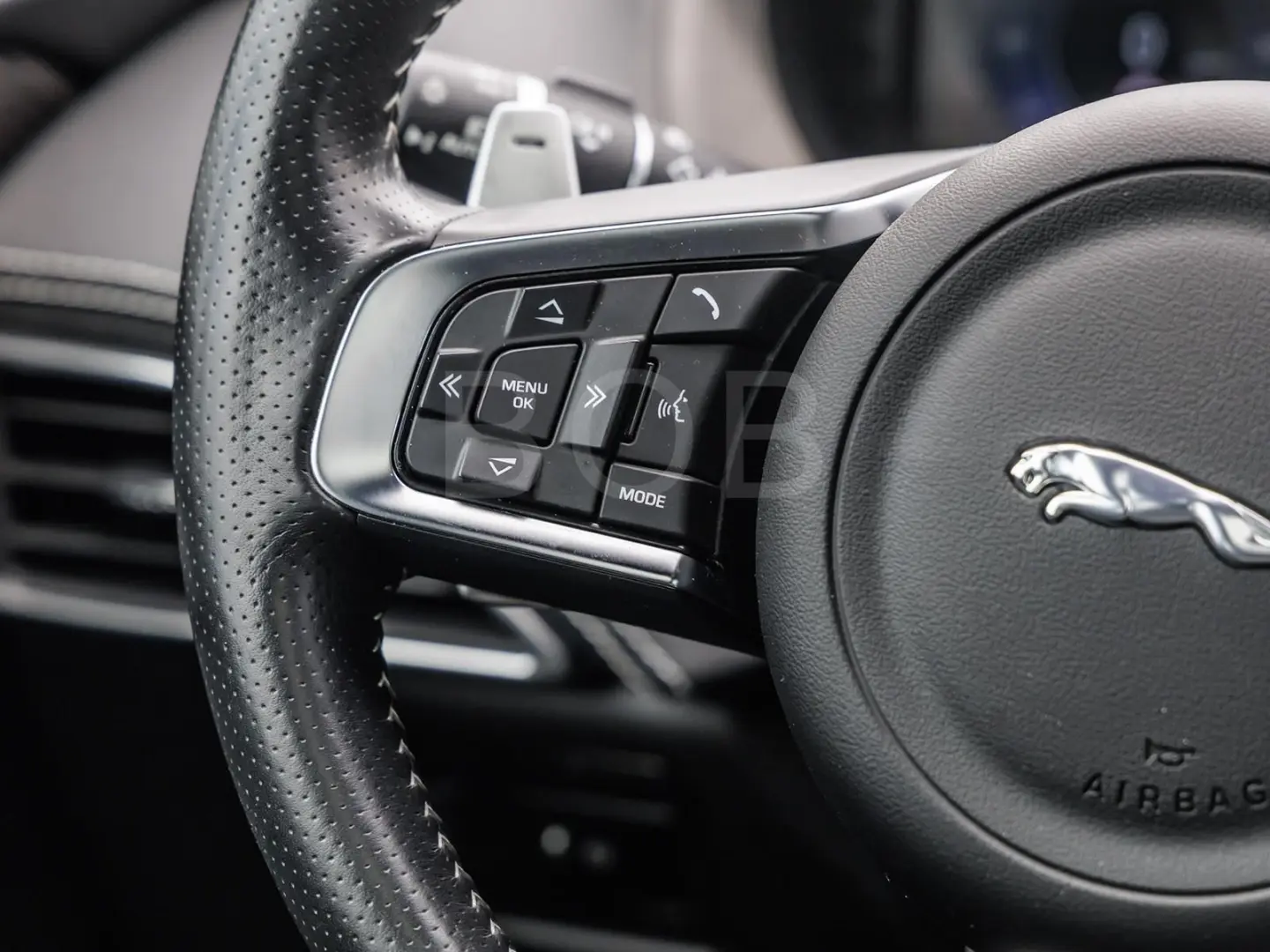 F-Pace SVR Head-UP SD AHK Komfort-P