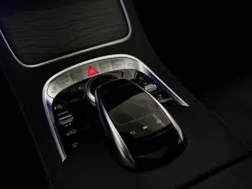 Mercedes-Benz S 400 d LANG 4M AMG PANO KEYLESS