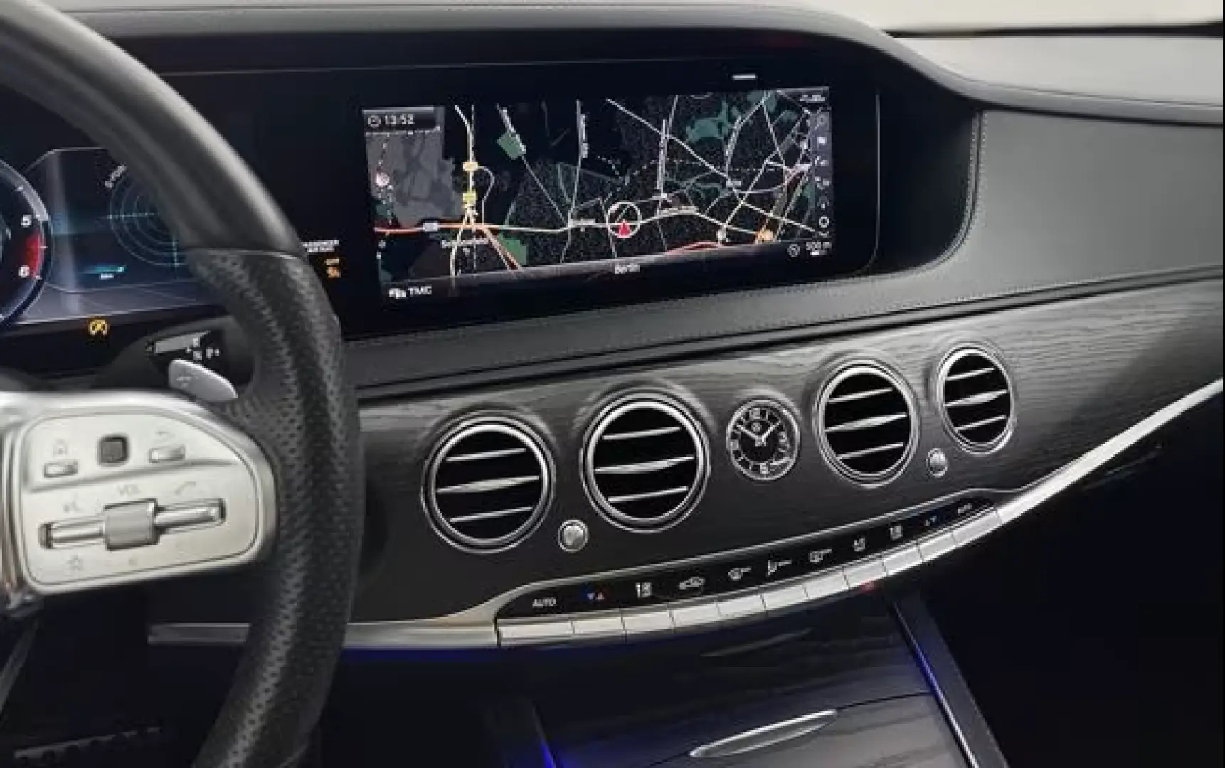 Mercedes-Benz S 400 d LANG 4M AMG PANO KEYLESS