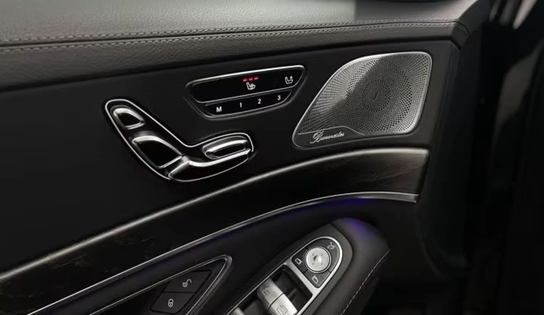 Mercedes-Benz S 400 d LANG 4M AMG PANO KEYLESS