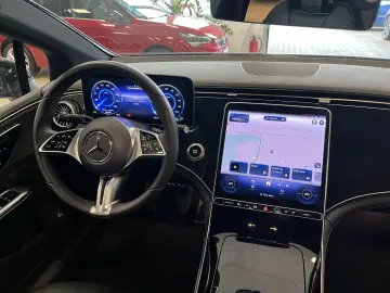 EQE 300 Leder Memory R-Cam ACC Navi LED AHK SHZ