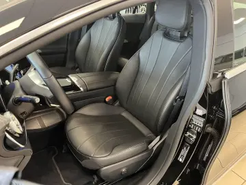 EQE 300 Leder Memory R-Cam ACC Navi LED AHK SHZ