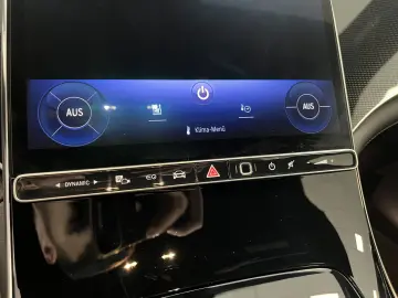 EQE 300 Leder Memory R-Cam ACC Navi LED AHK SHZ