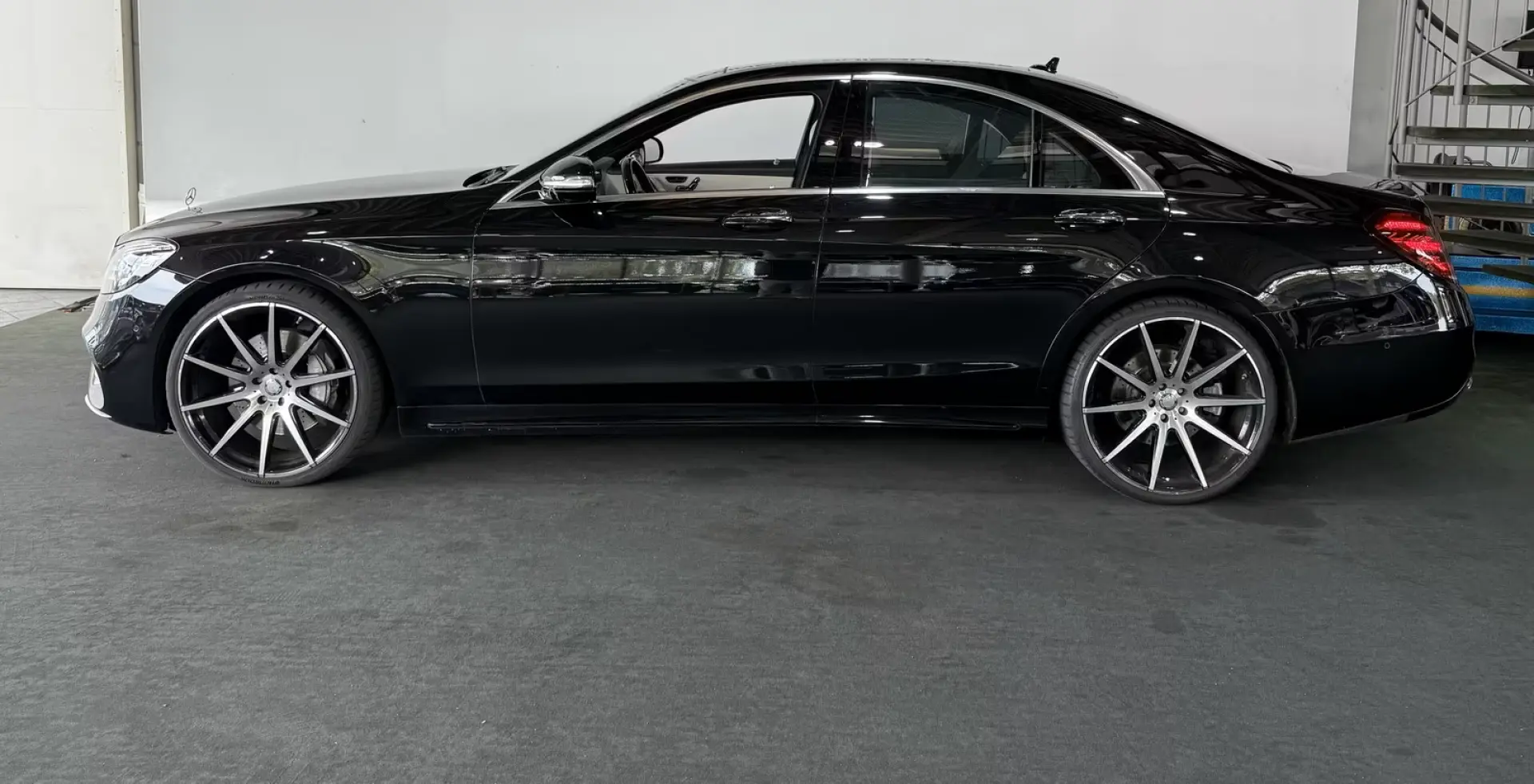 Mercedes-Benz S 350 d 4Matic Șofer Burmester AMG