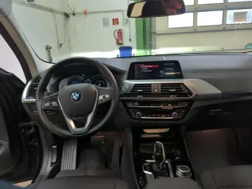 X3 xDrive30e Advantage AHK BLIS El.Heckkl. LED