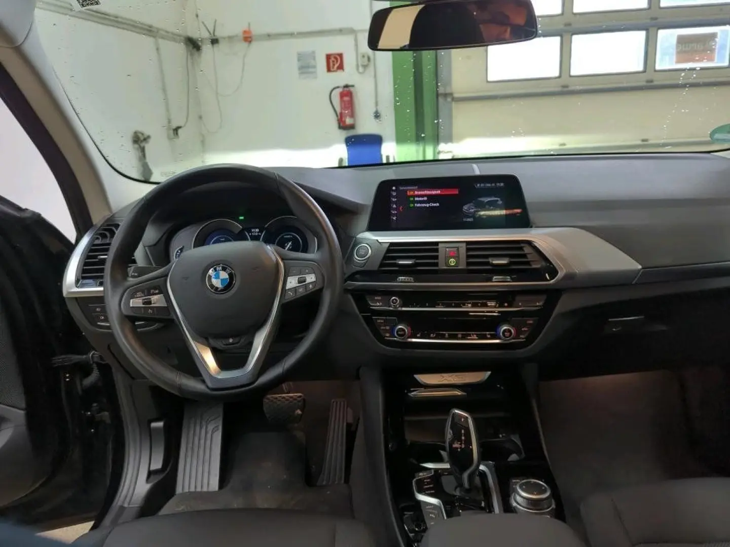 X3 xDrive30e Advantage AHK BLIS El.Heckkl. LED