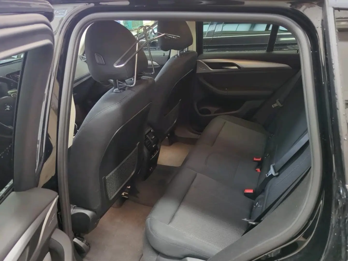 X3 xDrive30e Advantage AHK BLIS El.Heckkl. LED